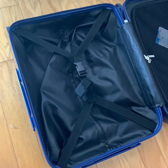 Calvin Klein Royal Blue Hard-Case 20” Carry-On - Picture 15 of 17